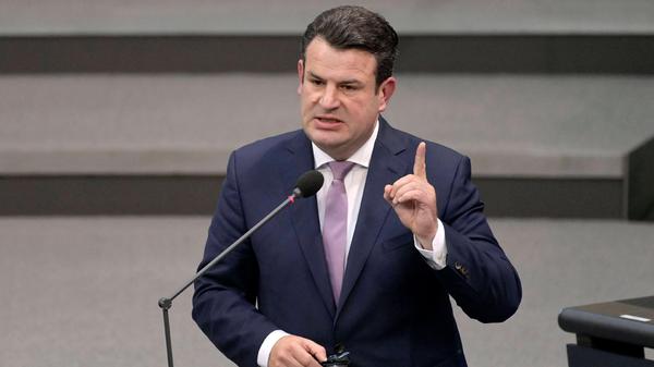 Hubertus Heil in der 133. Sitzung des Deutschen Bundestages im Reichstagsgebäude. Berlin, 08.11.2023 *** Hubertus Heil a