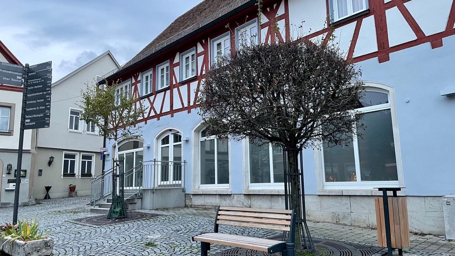 In dieses Gebäude am Weinmarkt in Bad Windsheims Altstadt zieht die Musikschule des Landkreises ein.