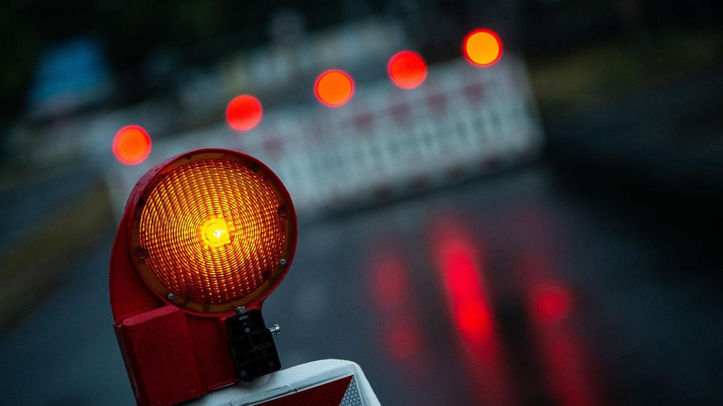Eine Woche lang komplett gesperrt: Zwischen Ellingen und Weißenburg müssen Autofahrer Alternativrouten wählen. Eine Woche lang komplett gesperrt: Zwischen Ellingen und Weißenburg müssen Autofahrer Alternativrouten wählen.