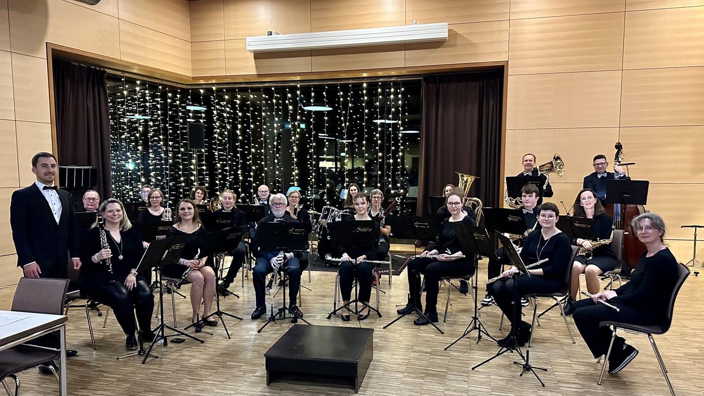 Das Symphonische Blasorchester Parsberg lädt zu zwei Adventskonzerten ein.