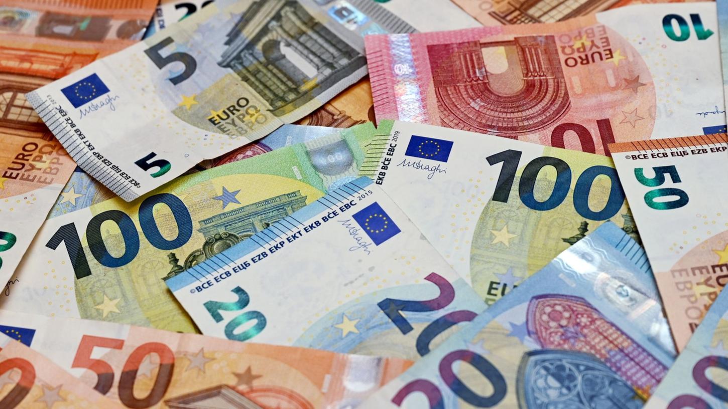 Laut einer Umfrage sind unter den Älteren im Ruhestand 46 Prozent optimistisch, was ihre Finanzen betrifft. Doch in der Vorgängerumfrage war es noch knapp über die Hälfte. Laut einer Umfrage sind unter den Älteren im Ruhestand 46 Prozent optimistisch, was ihre Finanzen betrifft. Doch in der Vorgängerumfrage war es noch knapp über die Hälfte.