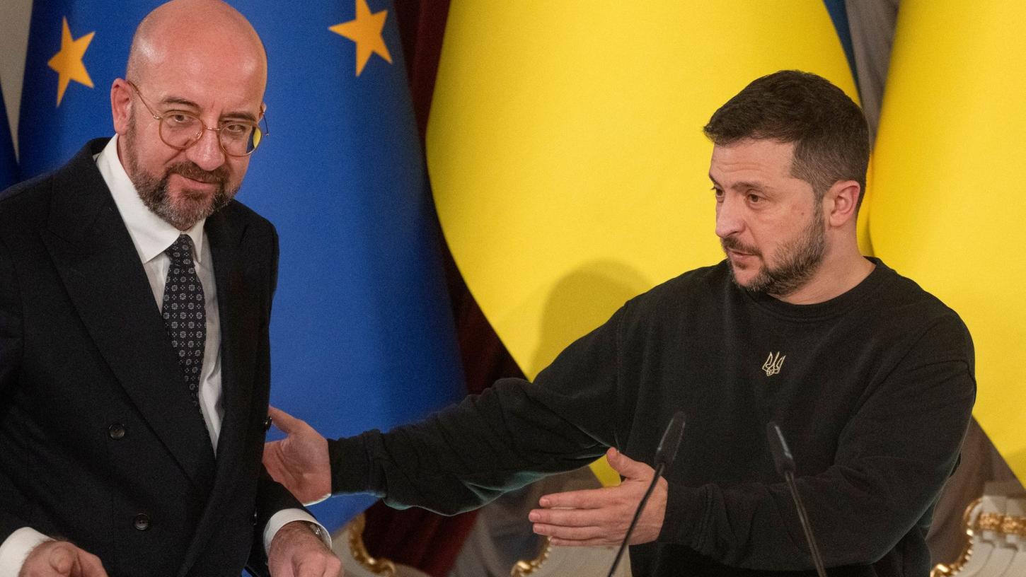 Präsident Wolodymyr Selenskyj empfängt EU-Ratspräsident Charles Michel in Kiew.