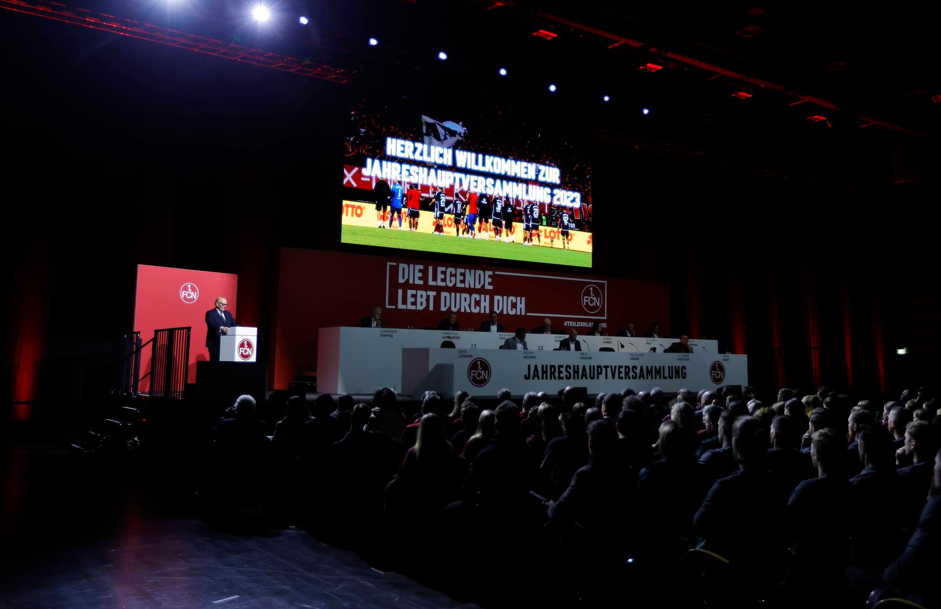 Alljährlich grüßt das Murmeltier - und lädt der 1. FC Nürnberg seine Mitglieder zur Jahreshauptversammlung. Am Donnerstag, 23. November, war es um 18 Uhr wieder soweit.