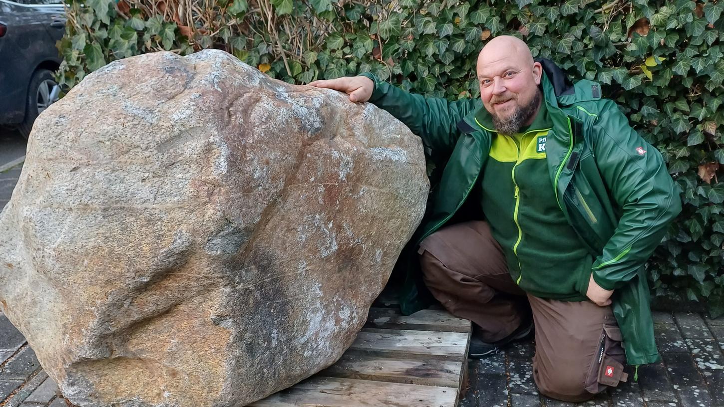 Auch große Wünsche werden wahr: Stefan Pohl aus Fürth leistete sich von seinem Gewinn beim ersten "Geldregen" einen tonnenschweren Stein für seinen Garten. 