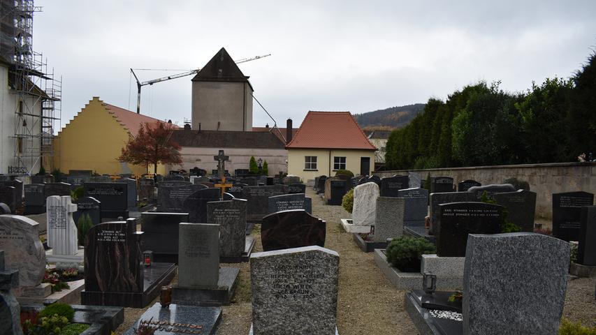 Verwirrung um neuen Bestatter am Friedhof in Weißenohe: Das ändert sich wirklich für Angehörige
