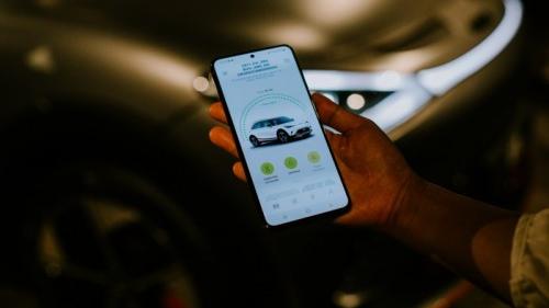 Die Smart-App lässt sich auch als digitaler Fahrzeugschlüssel verwenden.