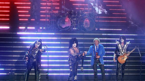 <p>Auch Hard-Rock-Band KISS stimmte bereits mit Thomas Gottschalk das Publikum ein. 2010 war die Band bei der Erfurter Ausgabe mit dabei.</p>