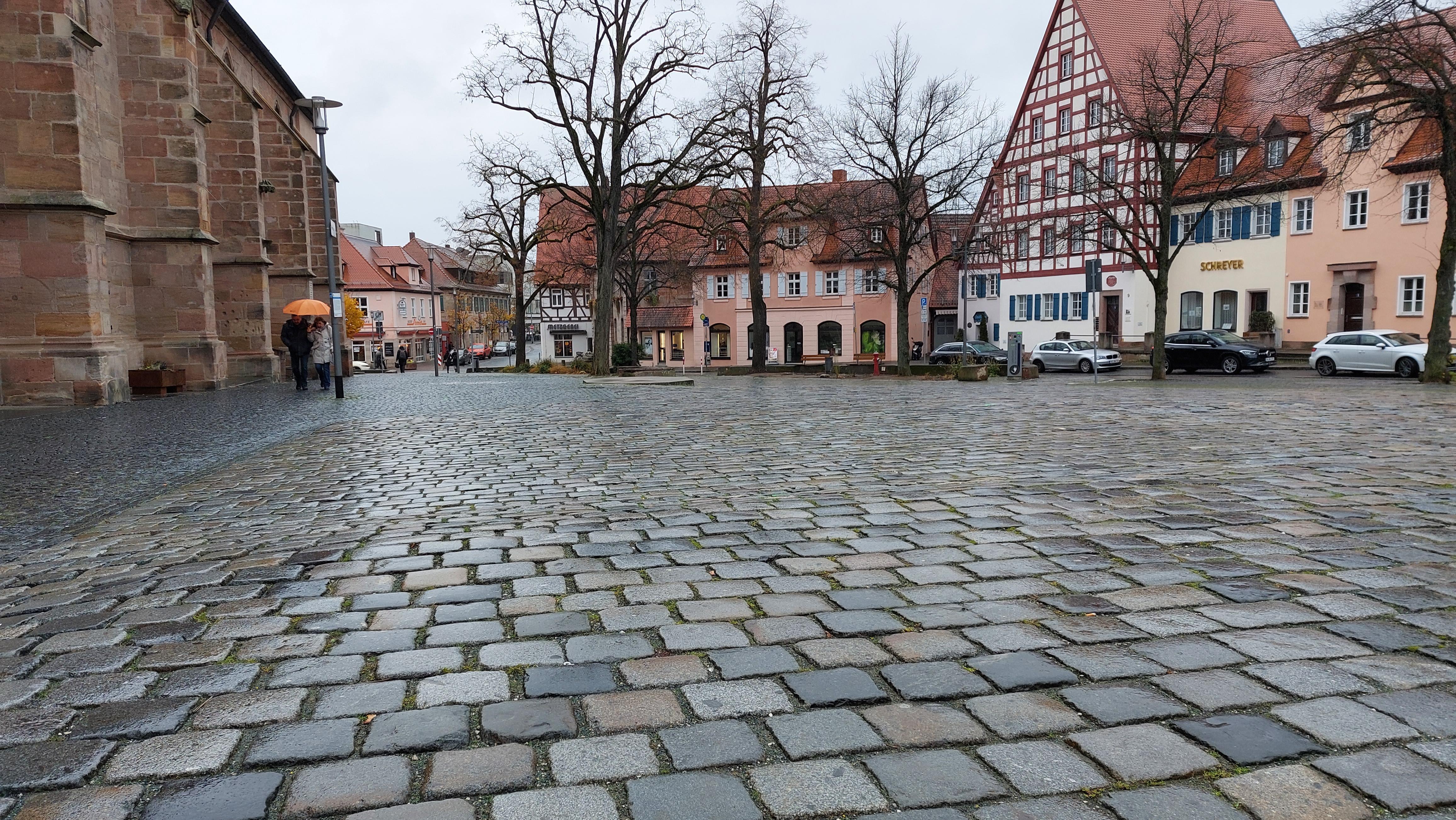 Ein neues, gehfreundliches Pflaster ist eines der Hauptziele für den künftigen Martin-Luther-Platz.     
 	
