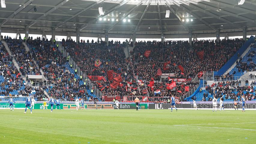 In dieser Spielzeit ist für die Anhänger des FCN nur die Anreise nach Fürth noch kürzer. Bis zu 5000 Fans nahmen die rund 250 Kilometer von Nürnberg in den Wildpark auf sich. 