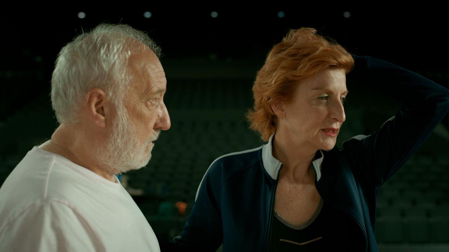 François Berléand als Germain und Maria Ribot als La Ribot in einer Szene des Films "Last Dance".