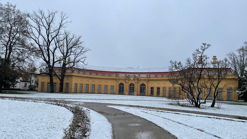 Wintereinbruch und Weihnachtsmärkte: Erlangen zwischen Schnee, Regen, Kälte und Matsch