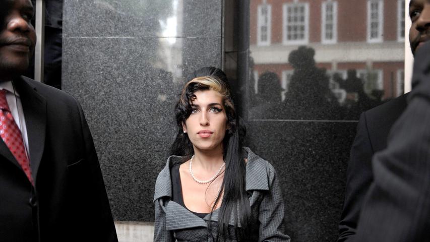 Amy Winehouse in den Club 27 aufgenommen