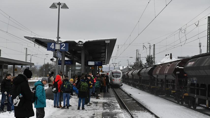 Stillstand zwischen Nürnberg und Regensburg: Defektes Stellwerk legt Bahnverkehr lahm