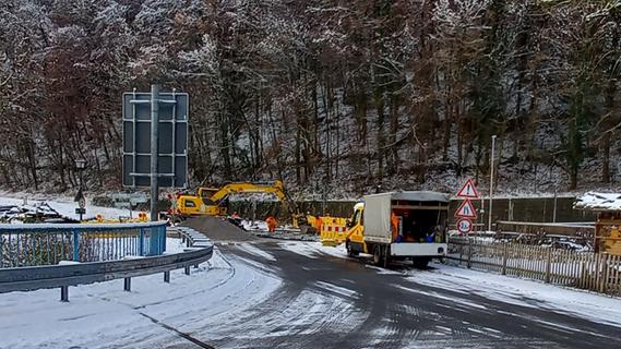 Bahnübergang bei Muggendorf wird saniert - damit die Dampfbahn im Advent fahren kann