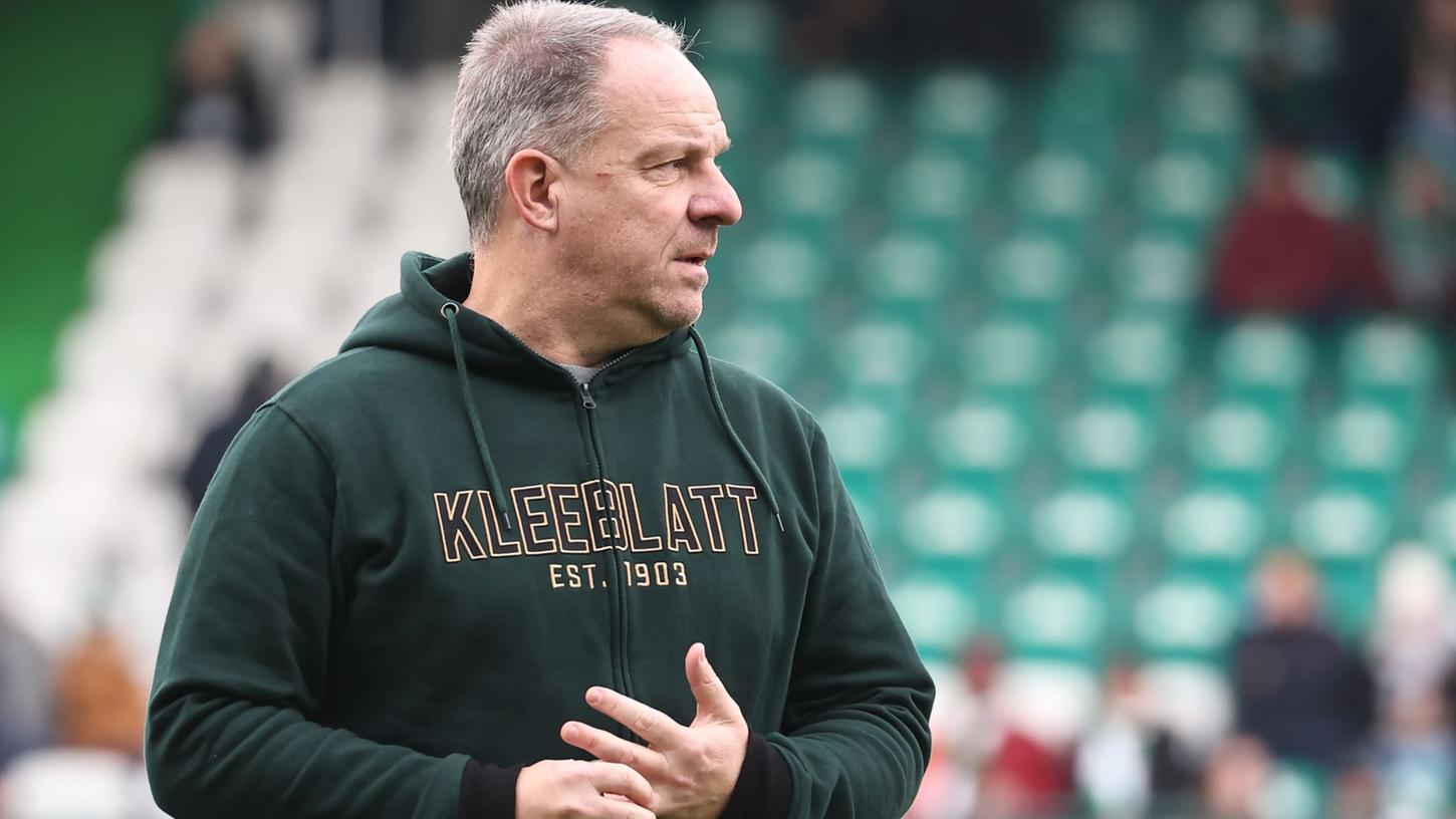 Fürths Trainer Alexander Zorniger spricht in der PK vor der Partie gegen Braunschweig. Fürths Trainer Alexander Zorniger spricht in der PK vor der Partie gegen Braunschweig.