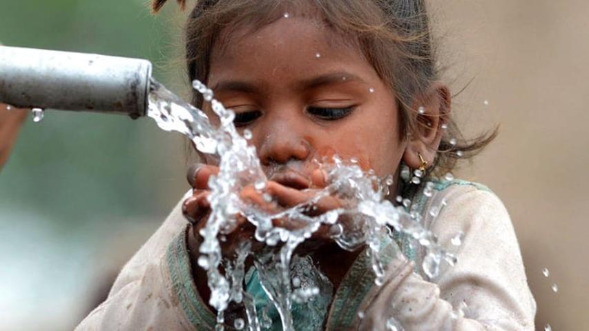 In Nepal leben viele Kinder seit der Erdbeben-Katastrophe 2015 in verheerenden Verhältnissen. Auch hier will der Landkreis Hilfe leisten. In Nepal leben viele Kinder seit der Erdbeben-Katastrophe 2015 in verheerenden Verhältnissen. Auch hier will der Landkreis Hilfe leisten.
