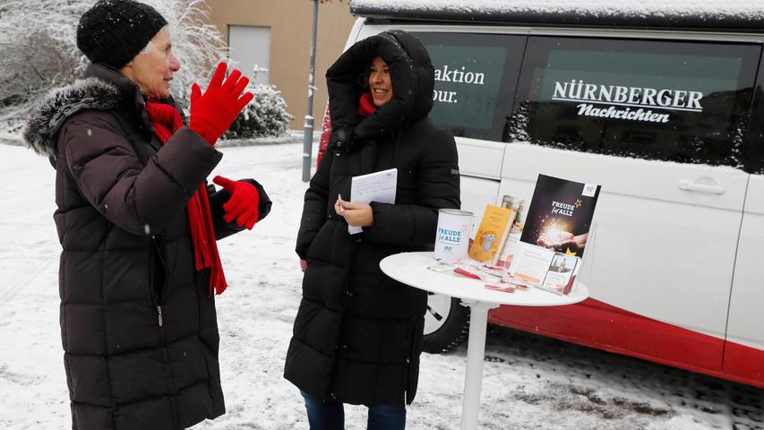 Unterwegs bei Schnee und Kälte: Am Samstag, 2. Dezember, war der Redaktionsbus der "Nürnberger Nachrichten" (NN) in Zerzabelshof zu Gast.