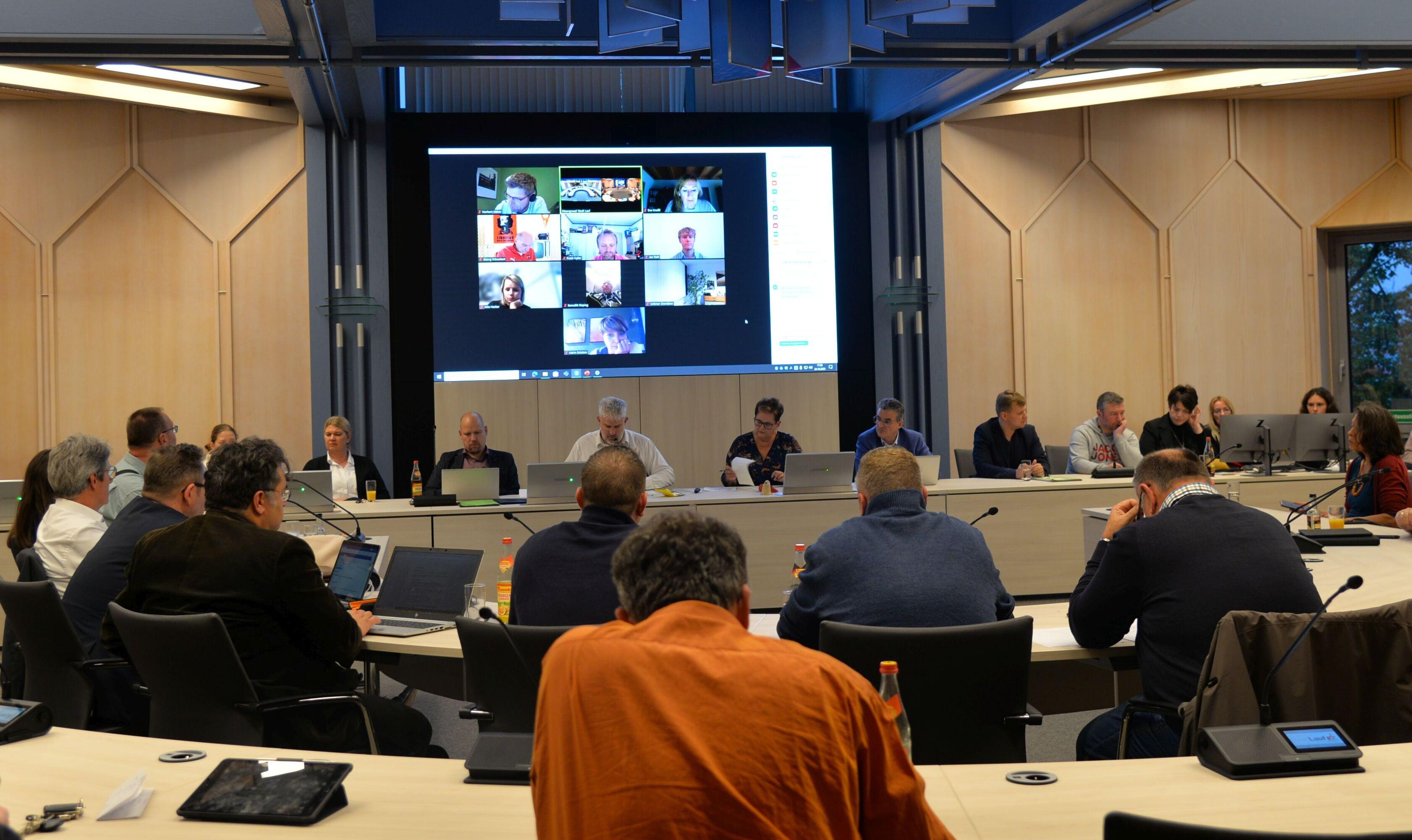 Virtuelle Sitzungen: Laufer Stadträte können künftig online tagen