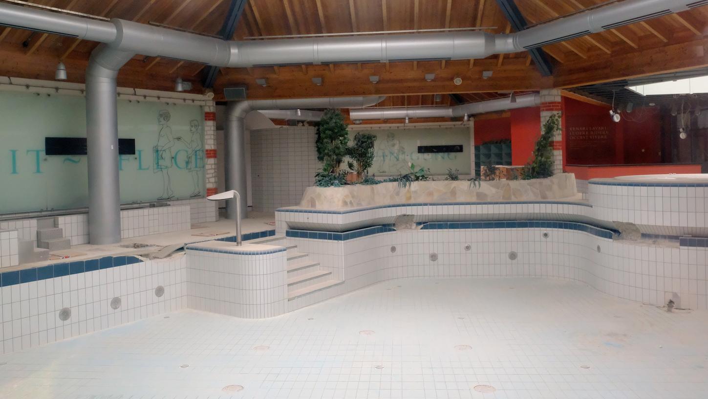 Die Tage der Mogetissa-Therme sind wohl gezählt, eine Sanierung ist in weiter Ferne. Am heutigen Donnerstag entscheidet der Weißenburger Stadtrat, ob es einen Neubau gibt oder auf ein Hallenbad verzichtet wird. Die Tage der Mogetissa-Therme sind wohl gezählt, eine Sanierung ist in weiter Ferne. Am heutigen Donnerstag entscheidet der Weißenburger Stadtrat, ob es einen Neubau gibt oder auf ein Hallenbad verzichtet wird.