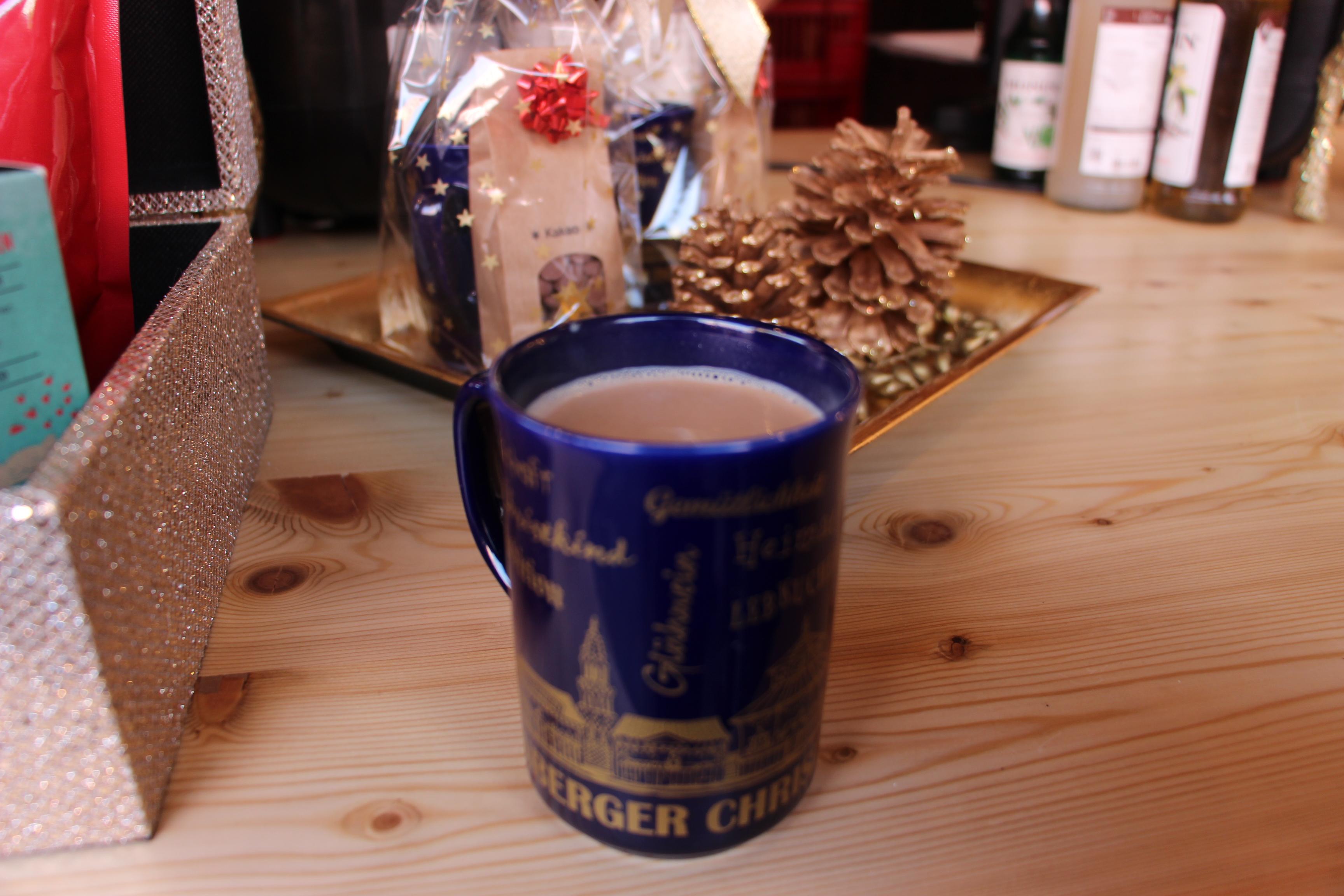 Leckere vegane hei&szlig;e Schokolade gibt&rsquo;s am Kakao- und Kaffeespezialit&auml;tenstand von Dominik Jukic mit der Nummer 82.