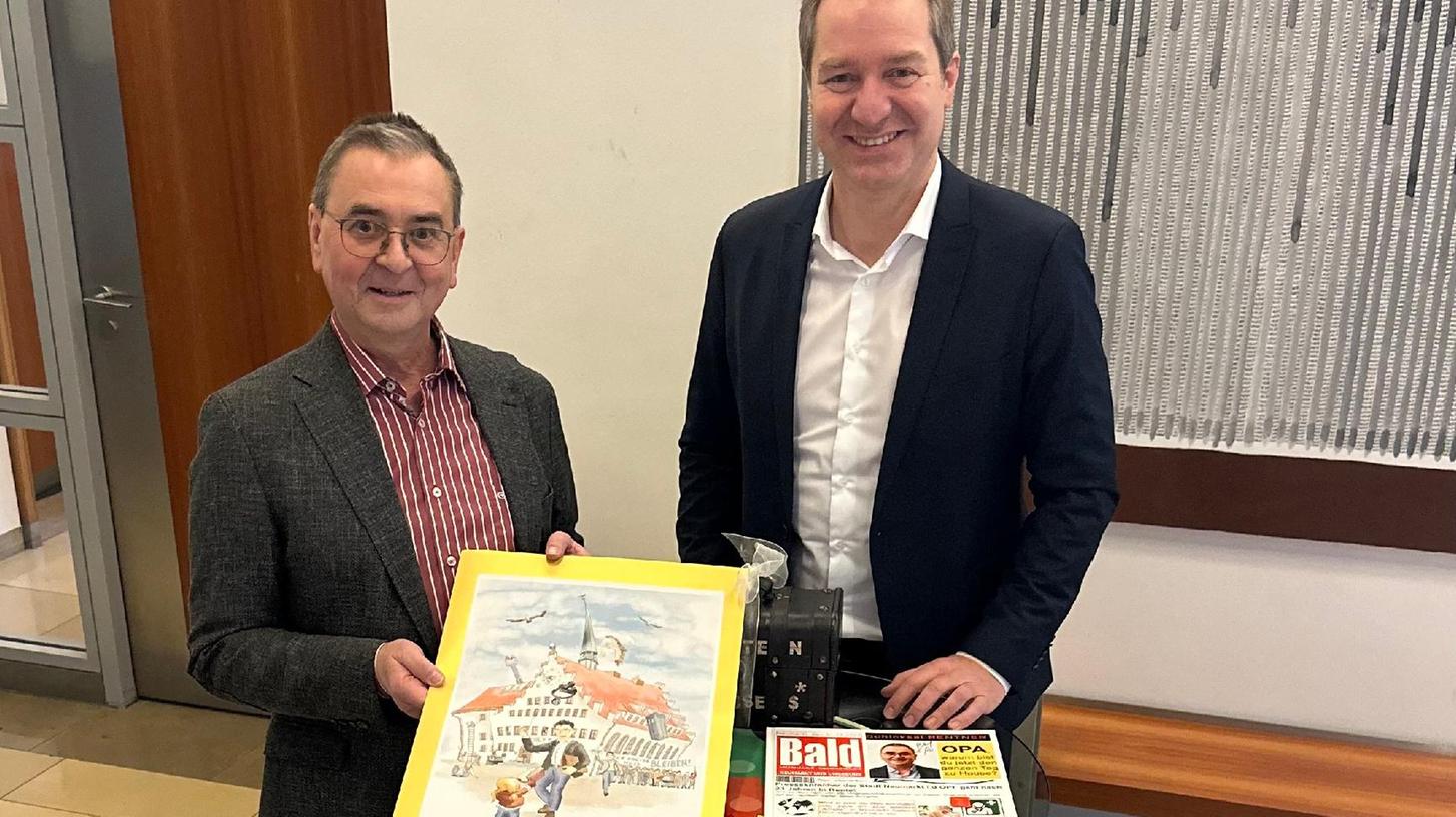 Dr. Franz Janka mit Oberbürgermeister Markus Ochsenkühn bei seiner Verabschiedung. Dr. Franz Janka mit Oberbürgermeister Markus Ochsenkühn bei seiner Verabschiedung.