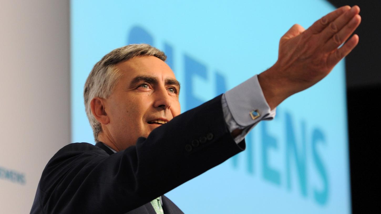 Der Vorstandsvorsitzende der Siemens AG, Peter Löscher, soll weiter an der Spitze des Konzerns stehen. Der Vorstandsvorsitzende der Siemens AG, Peter Löscher, soll weiter an der Spitze des Konzerns stehen.