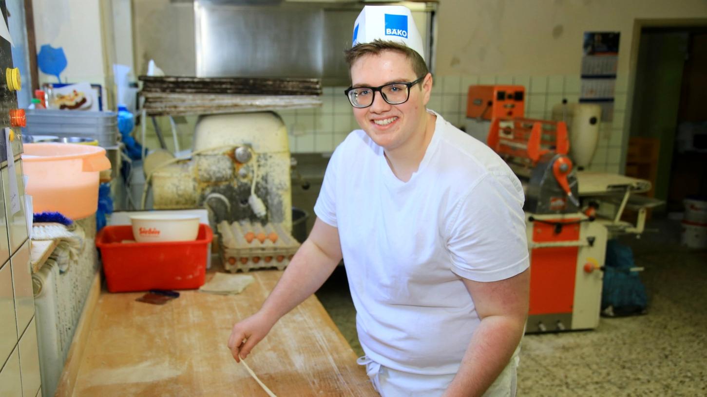 Nick Deinlein aus Egloffsteinerhüll einer der besten Jungbäcker Bayerns Geselle bei der Bäckerei Müller in Obertrubach.