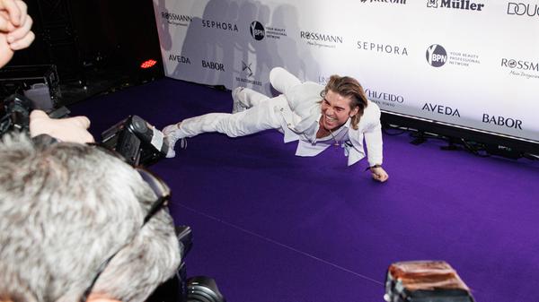 16.11.2023. Düsseldorf. Duftstars - Deutscher Parfumpreis 2023. Hier: Jeremy Fragrance. Düsseldorf Rheinterassen Nordrhe