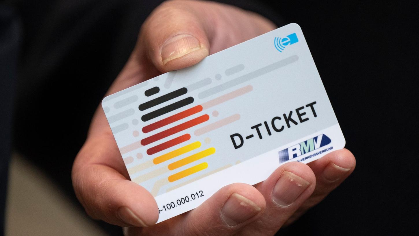 Ein "D-Ticket" im Chipkartenformat.