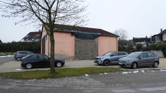 In den Bierkeller statt in den Unterricht: Alte Schule in Großlellenfeld wird Dorfgemeinschaftshaus