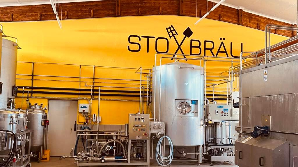 Die StoXbräu stellt ihren Betrieb zum Jahresende ein. Die Brauerei steht zum Verkauf und könnte so doch noch eine Zukunft haben.