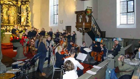 O Du Fröhliche und Mozarts 40.: So war das Weihnachtskonzert der Musikschule