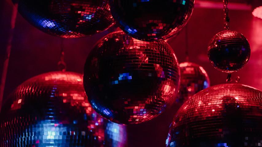 Die berümhte 80er-Fete vom Musikverein ist zurück: Dancing With T.I.M.E. Am Samstag, 23. Dezember , wird zu kultiger Musik der 80er getanzt. Los geht es um 22 Uhr. (Symbolbild)