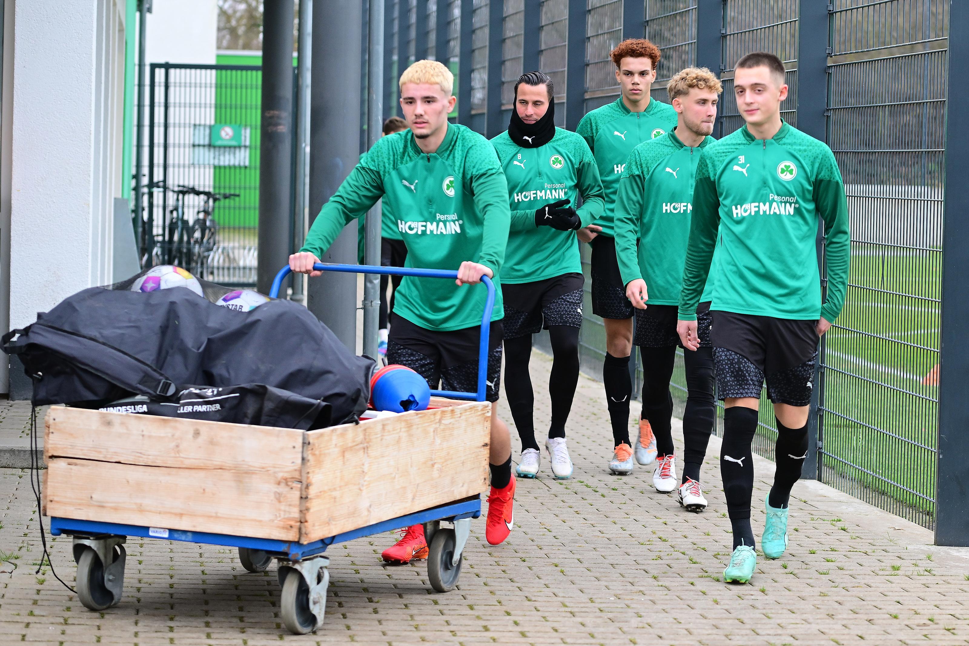 Trainingsauftakt der Spielvereinigung Greuther Fürth in Bildern