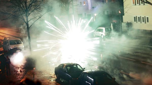 Silvester-Knallkörper auf Straße