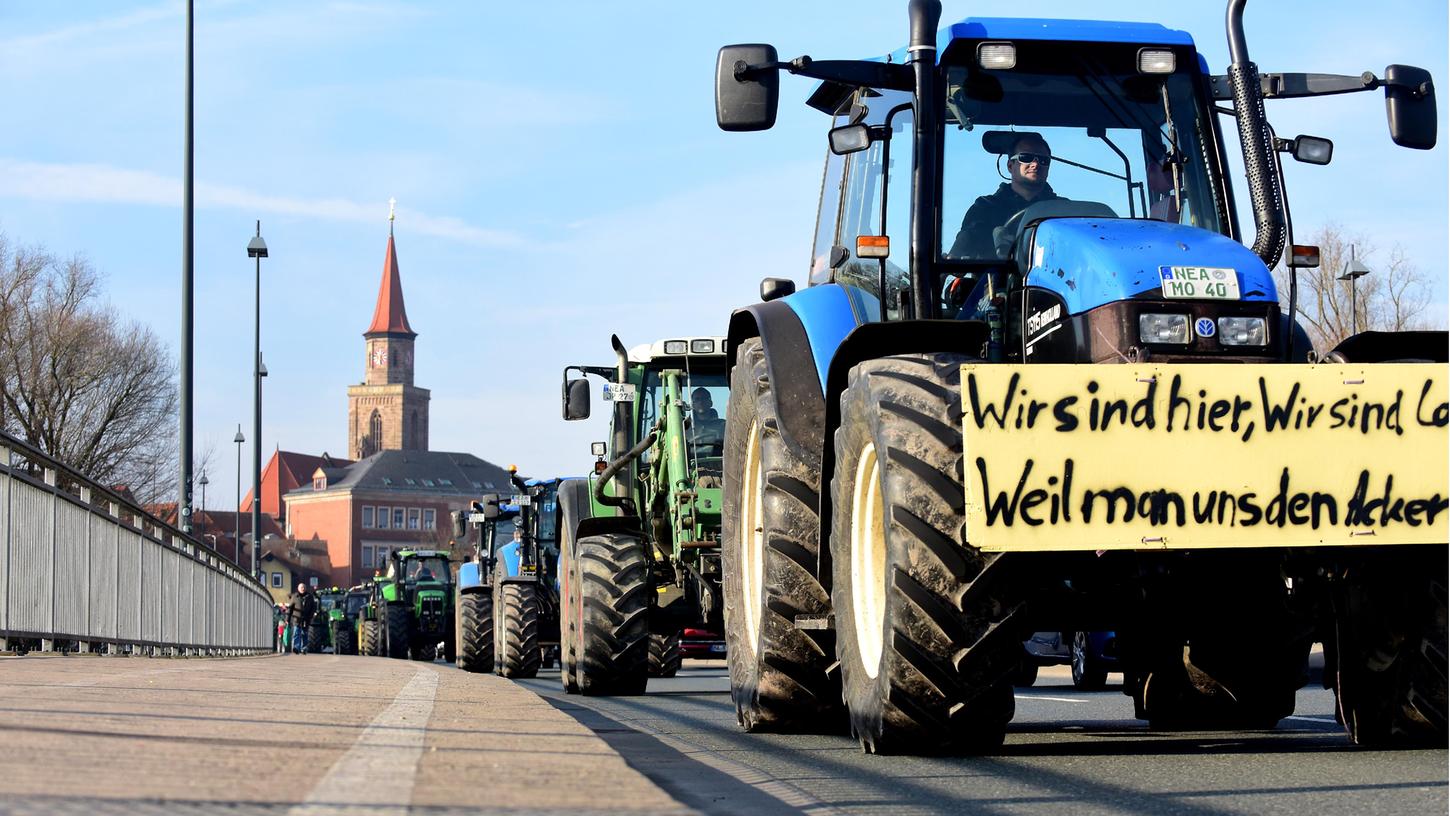 Im Januar 2020 (unser Bild) rollten die Traktoren durch Fürth Richtung Nürnberg. Diesmal gibt es zwei Sternfahrten, eine führt zur Fürther Freiheit, die andere in die Nürnberger Innenstadt.