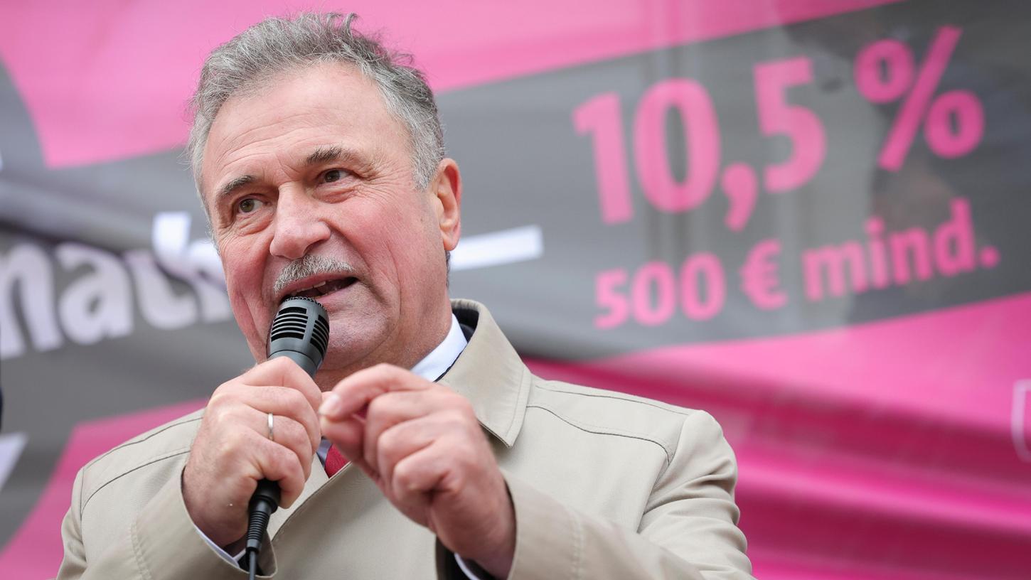 Er kämpft hart - für viele zu hart: GDL-Chef Claus Weselsky. Er kämpft hart - für viele zu hart: GDL-Chef Claus Weselsky.