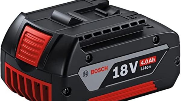 Mit 4,0 Ah besitzt der Bosch-Akku eine hohe Kapazität.