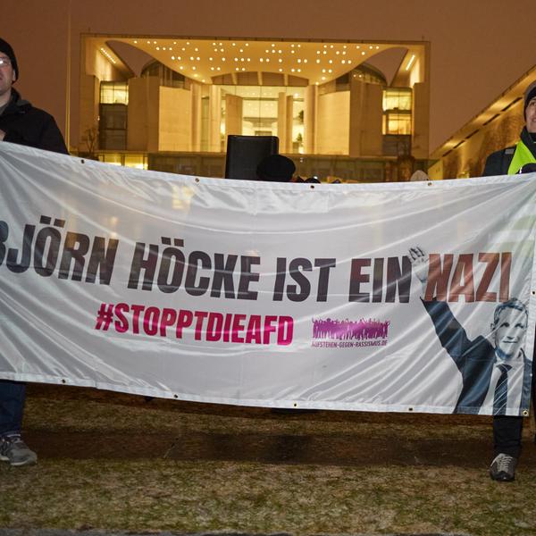 Demonstration "AfD Verbot prüfen - jetzt!"