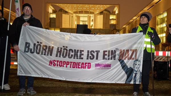 Demonstration "AfD Verbot prüfen - jetzt!"