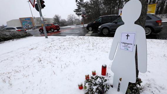"Eine Mahnung für alle": Weiße Figur in Nürnberg erinnert an Tragödie