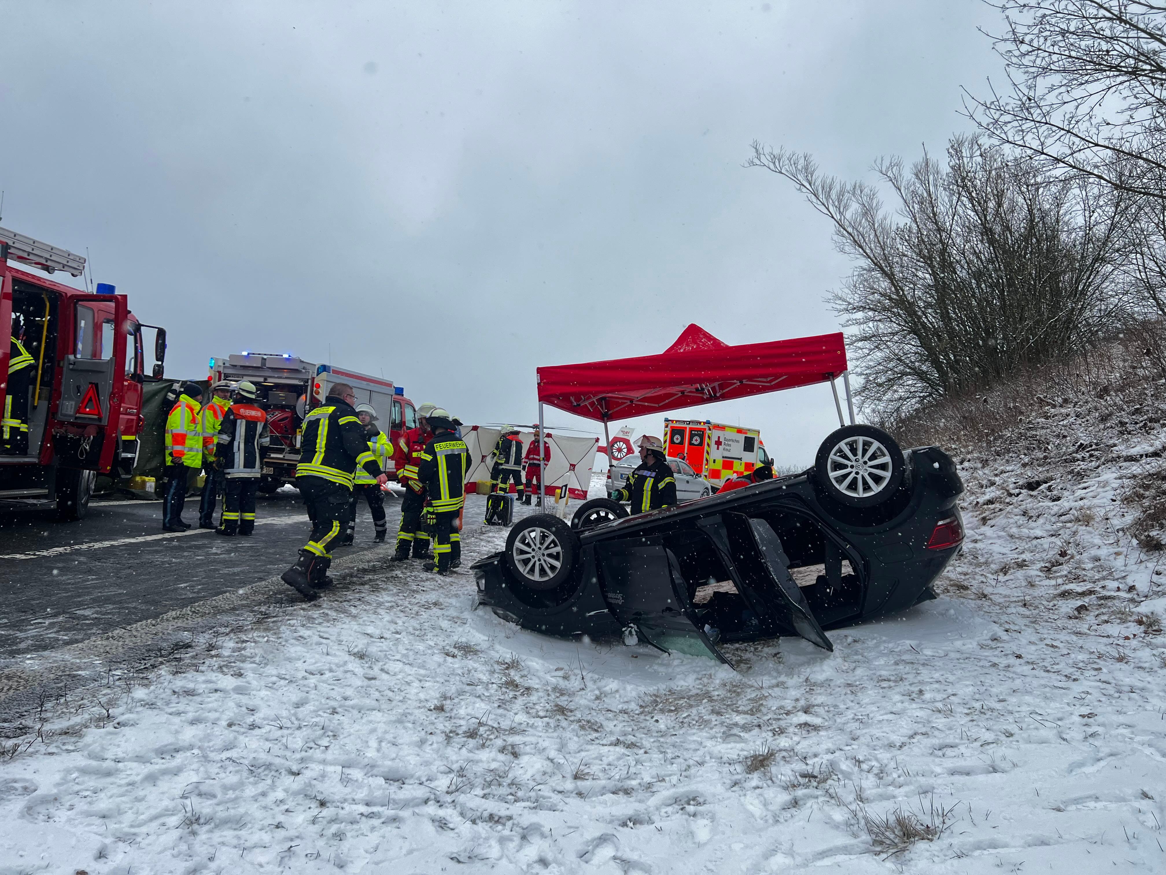 Schwerer Unfall an der A9 bei Schnaittach: Fahrer musste reanimiert werden