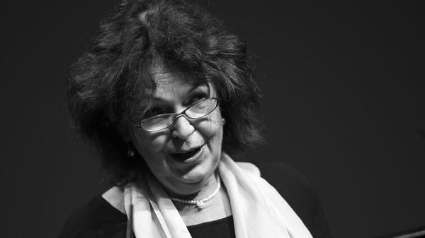 Die Schauspielerin Elisabeth Trissenaar ist im Alter von 79 Jahren gestorben. Die gebürtige Wienerin spielte auf zahlreichen Bühnen und was auch in einer Vielzahl an Filmen zu sehen. Am Sonntagabend, 14. Januar, starb sie im Berliner Krankenhaus Charité.