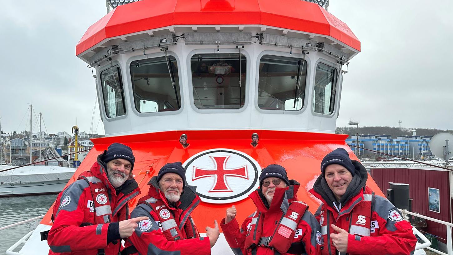 Ehrenamtlicher Botschafter der Seenotretter sind die Band Santiano (l-r): Hans-Timm "Timsen" Hinrichsen, Björn Both, Peter David "Pete" Sage und Axel Stosberg.