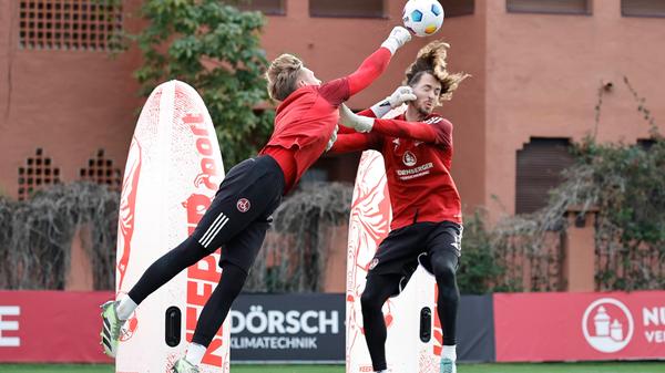 Jan Reichert und Carl Klaus beim Duell. Außerdem im Trainingslager mit dabei: Christian Mathenia und Nicolas Ortegel.