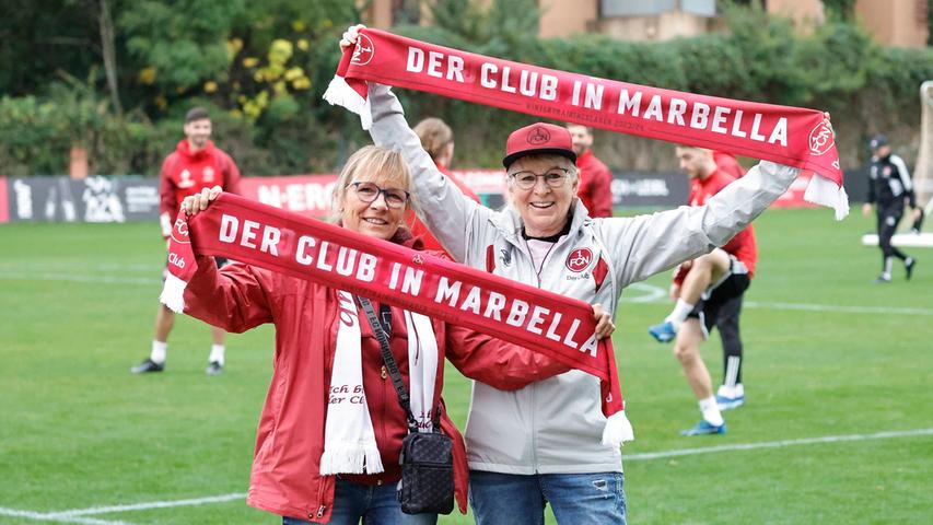 Etwa 100 Club-Fans begleiteten den FCN mit nach Marbella.