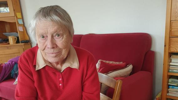 "Muss ich wieder beweisen, dass ich arisch bin?": 87-jährige Nürnbergerin warnt vor AfD-Plänen