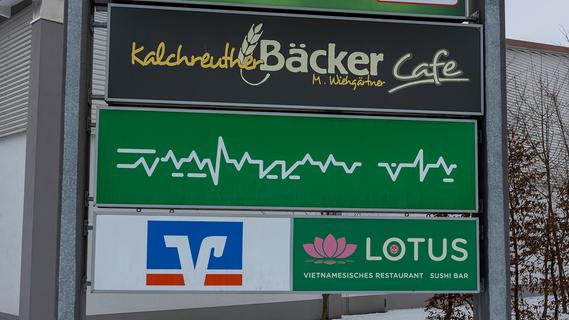 Schild bei E-Center in Herzogenaurach: Ominöser Schriftzug führt zu Spekulationen im Netz