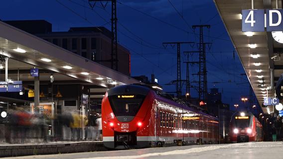 Hangrutsch sorgt für Stillstand: Bahnstrecke bei Treuchtlingen komplett gesperrt