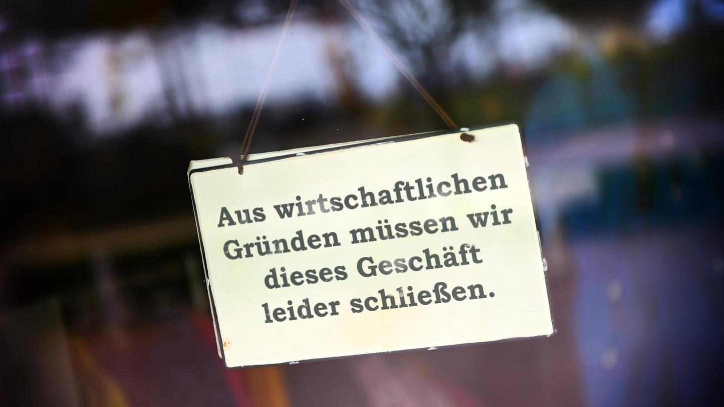 Endlich will man die Gutscheine einlösen, doch dann fällt auf: Das Café hat geschlossen. Endlich will man die Gutscheine einlösen, doch dann fällt auf: Das Café hat geschlossen.